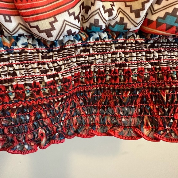 By & By Aztec Sleeveless Women’s M Blouse Top Built In Cami Round Neckline - Picture 5 of 10